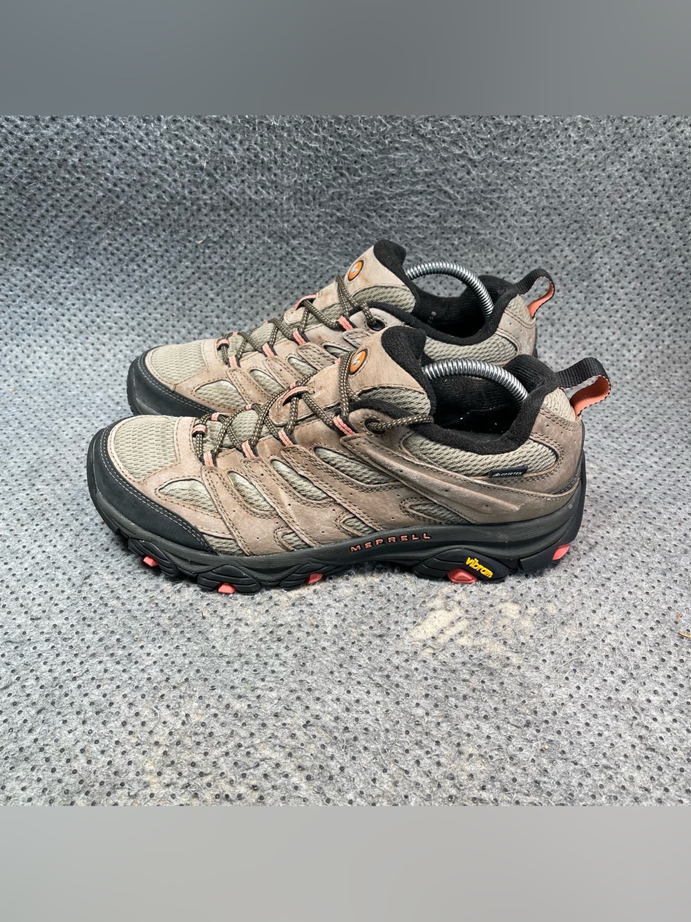 Merrell Moab 3 Tan Hiking Shoes Size 11 Women’s